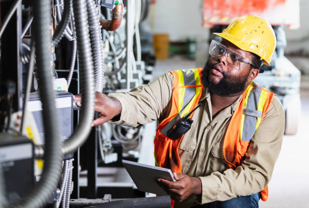 Best Affordable Electrician  in Mount Angel, OR
